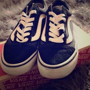 Old school vans size 3.5Y